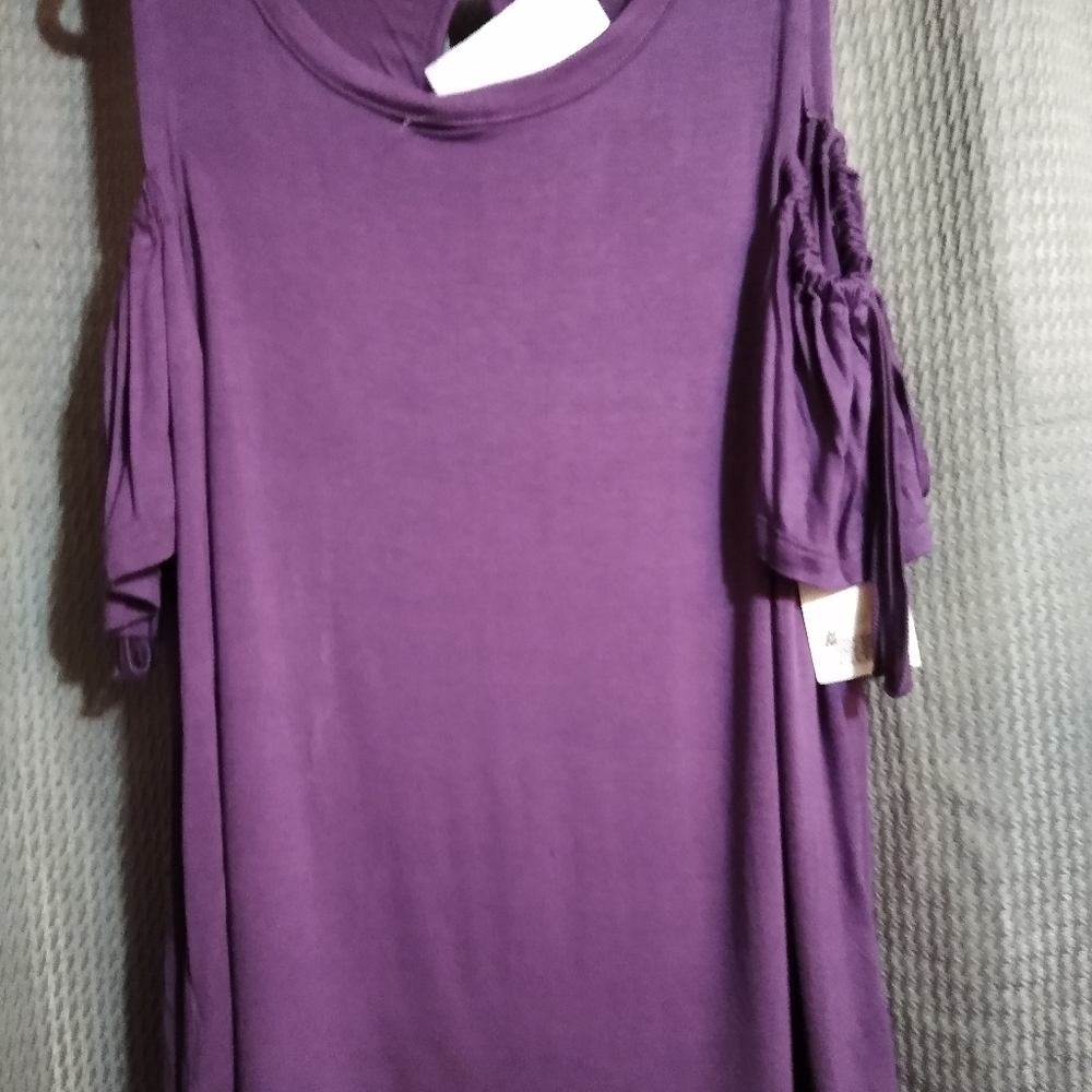 Glitz pull over top